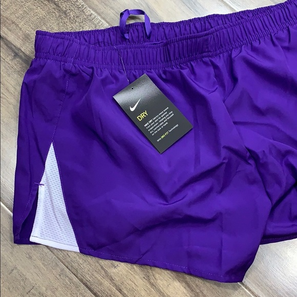 NIKE Women’s running shorts with Dri-Fit Technolog - Picture 8 of 16
